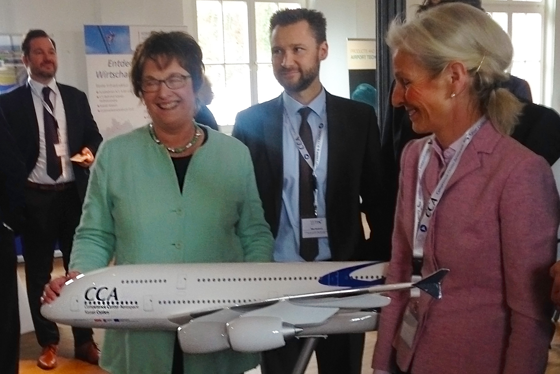 Brigitte Zypries, Bundeswirtschaftsministerin und Schirmherrin der Supply-Chain-Excellence-Initiative, eröffnete die Veranstaltung zu "Industrie 4.0 in der Luftfahrt"