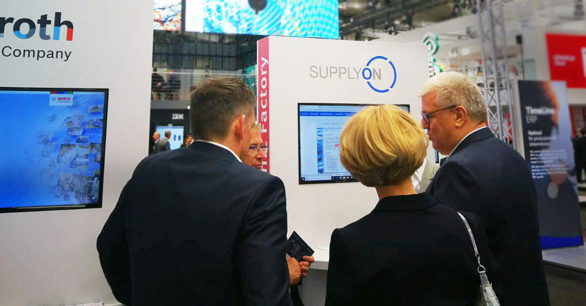 Digital procurement in real-time: successful Industrial Track & Trace showcase at Hannover Messe