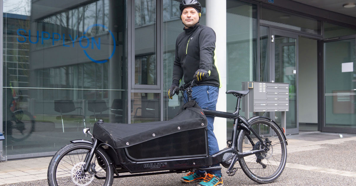 Seit Kurzem können Mitarbeitende bei SupplyOn vergünstigt per E-Bike unterwegs sein